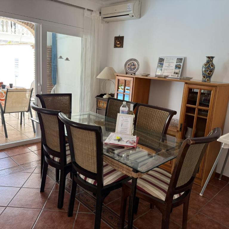 Nerja Paradise Rentals - Villa Jazmines - Villa - 13