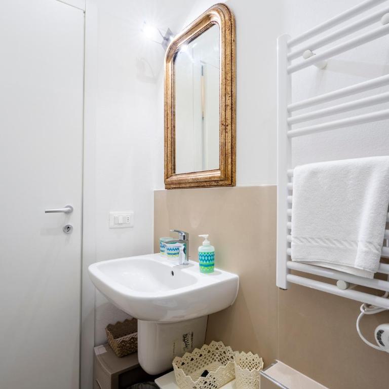 Isolotto - Appartamento Affitto Firenze by Hôtea - Appartamento con 1 Camera da Letto - 2