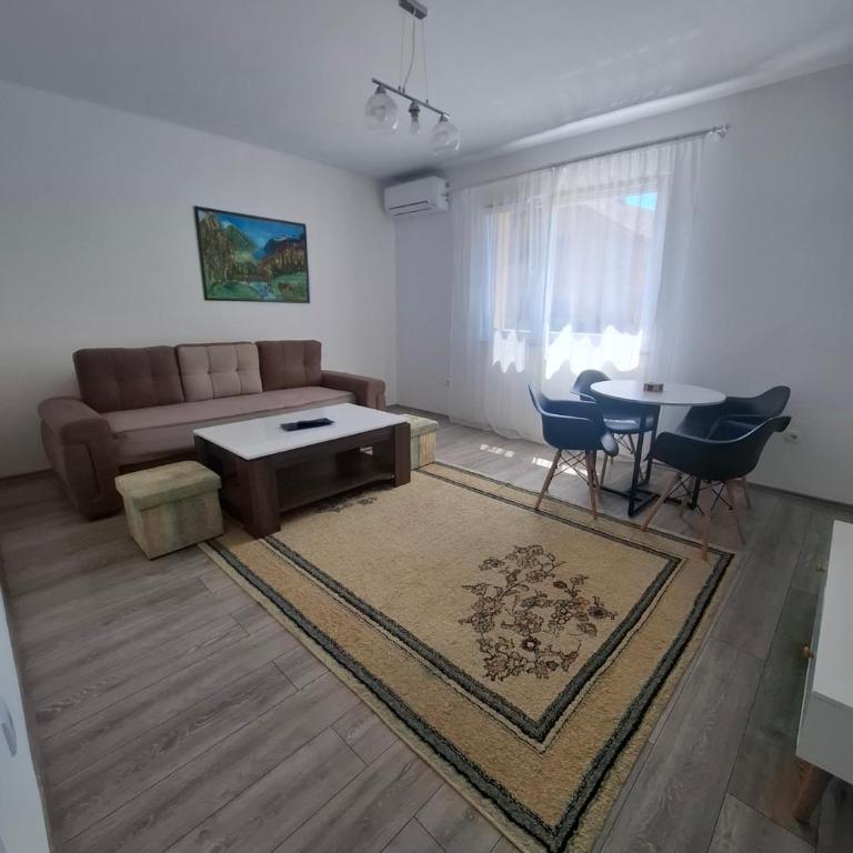 Apple Home - Two-Bedroom Apartment - 55