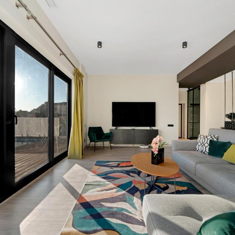 Modern Home near Marbella with Heated Pool & Hammam - Villa - 23