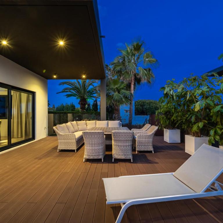 Modern Home near Marbella with Heated Pool & Hammam - Villa - 34