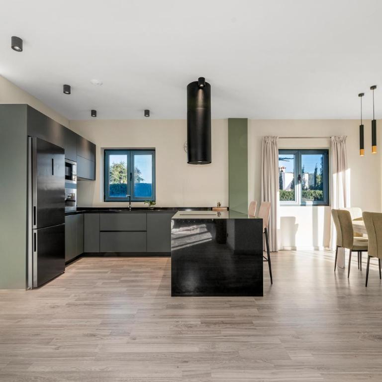 Modern Home near Marbella with Heated Pool & Hammam - Villa - 49