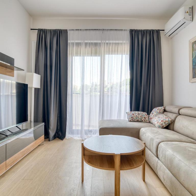 Twin Towers LT Luxury - One-Bedroom Apartment - 22
