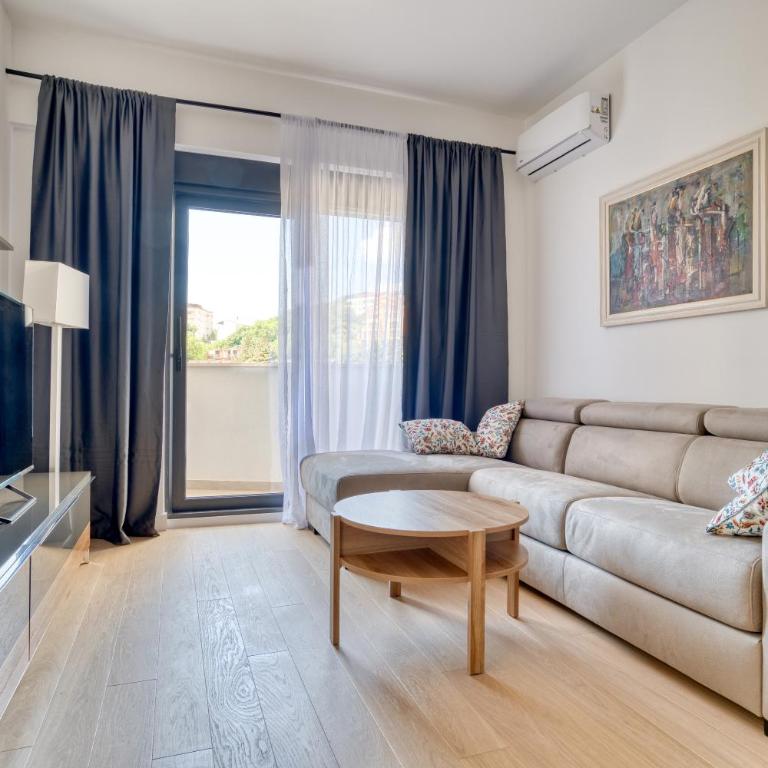 Twin Towers LT Luxury - One-Bedroom Apartment - 16