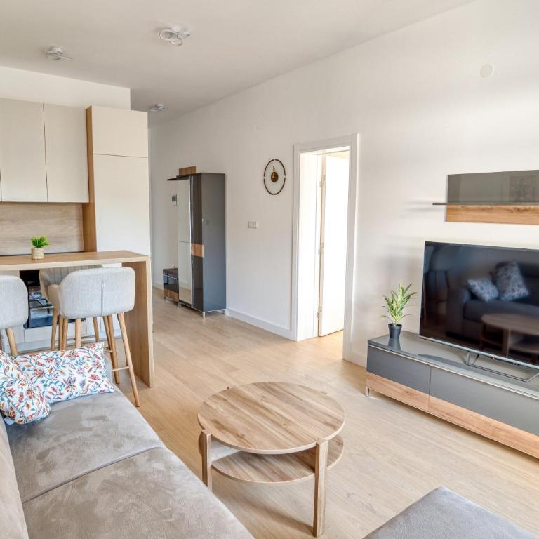 Twin Towers LT Luxury - One-Bedroom Apartment - 20