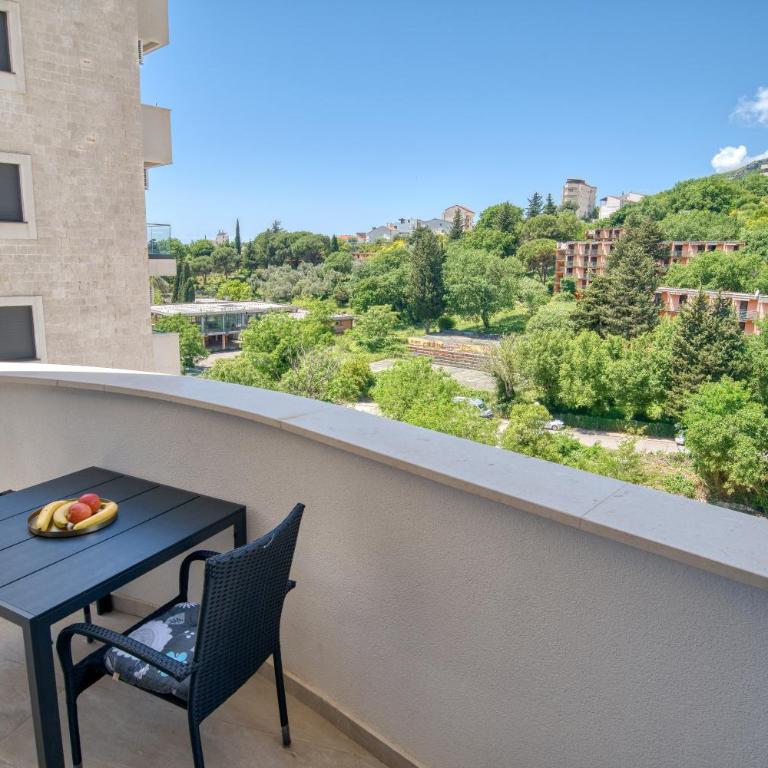 Twin Towers LT Luxury - One-Bedroom Apartment - 27