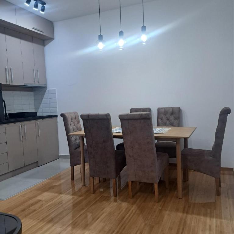 Zlatibor - Apartman sa 2 Spavaće Sobe - 6