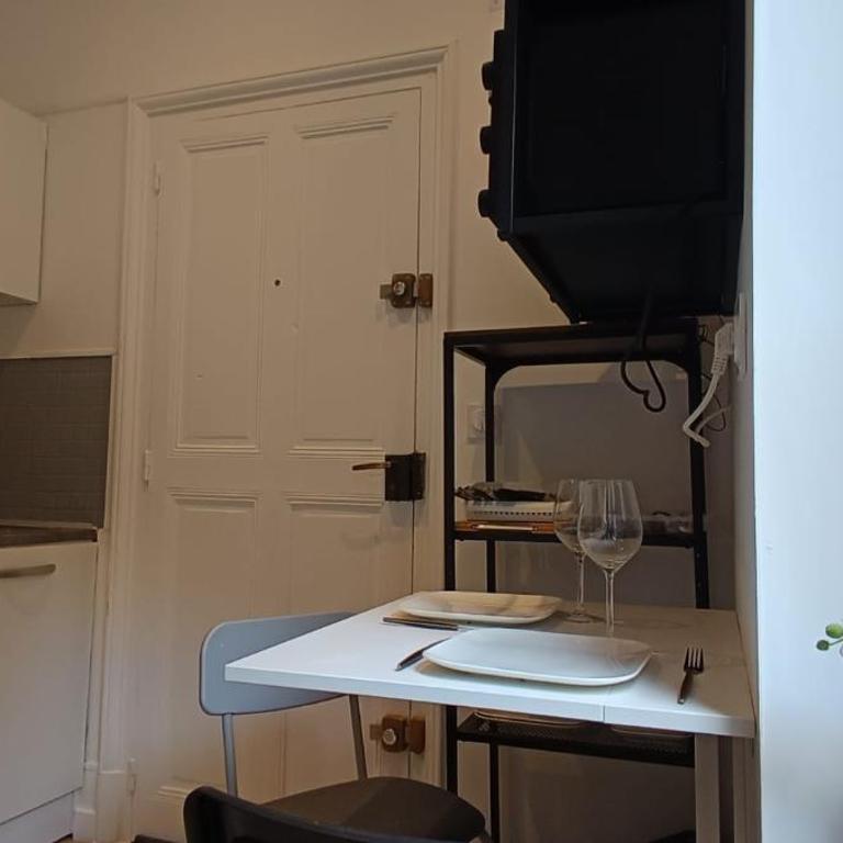 Suite Chezy Dinan - HyperCentre Rennes - 2 personnes - Second Lodge - Appartement 1 Chambre - 10