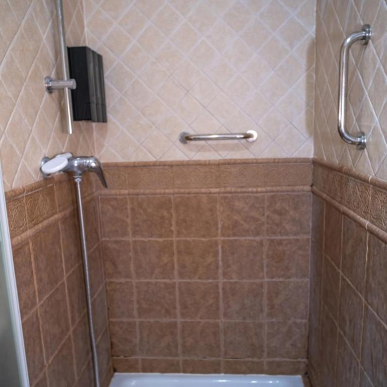 Apartalux Aqua Magic - Three-Bedroom Apartment - 15