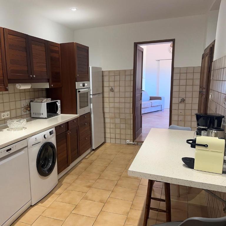 Les 4 cyprès - Maison 3 Chambres - 7