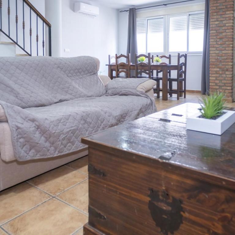 Apartalux Aqua Magic - Three-Bedroom Apartment - 12