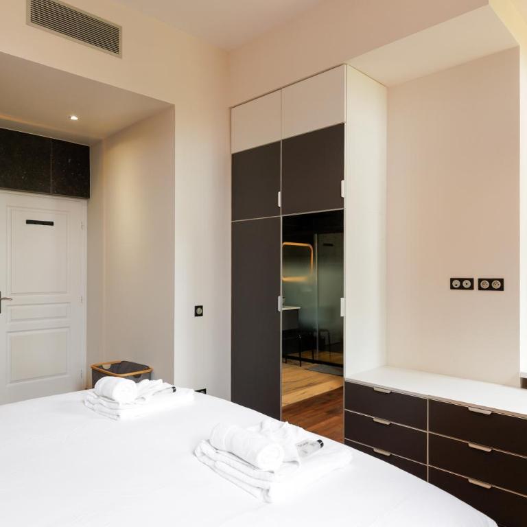 Le RETRO RARE-Superbe appt Suquet, jardin,6p,200m Croisette - Appartement 2 Chambres - 17