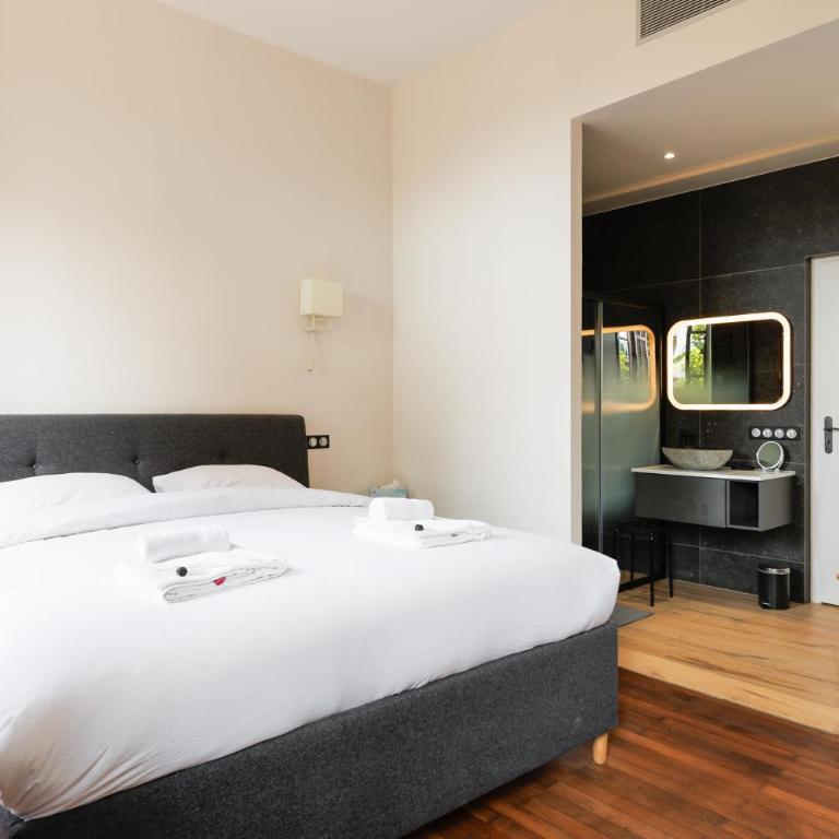 Le RETRO RARE-Superbe appt Suquet, jardin,6p,200m Croisette - Appartement 2 Chambres - 15