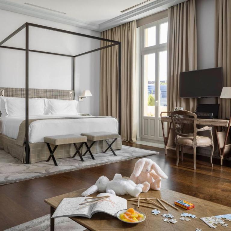 URSO Hotel & Spa, a Small Luxury Hotel of the World - Family Room - 6
