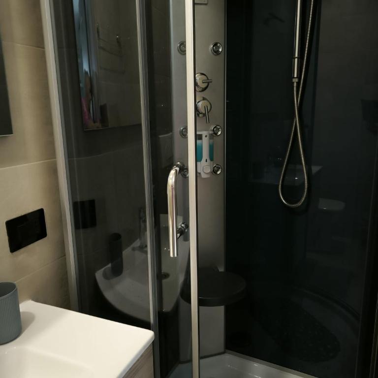 B&B Villa Rivabella - Camera Matrimoniale con Bagno Privato - 8