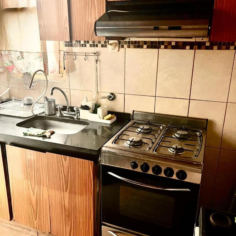 2 Habitaciones en departamento central para 5 personas con cochera al frente - Habitación Doble - 2 camas - 6