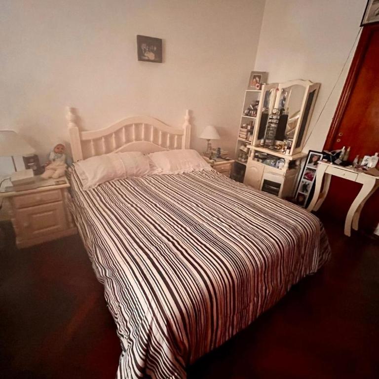 2 Habitaciones en departamento central para 5 personas con cochera al frente - Habitación Doble - 2 camas - 8