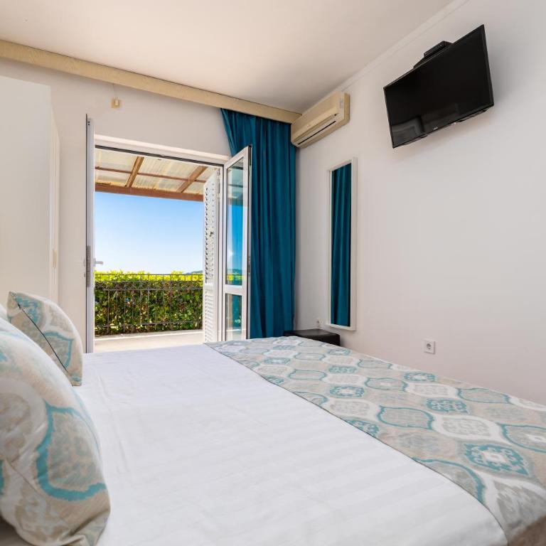 Apartmani Bozovic - Studio Apartment with Sea View - 10