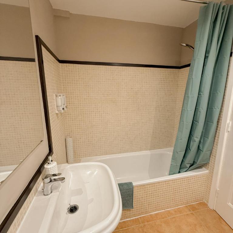 Pambnb - Bright Family Flat with Pools & Large Outdoor Space - Apartamento de 3 dormitorios - 15