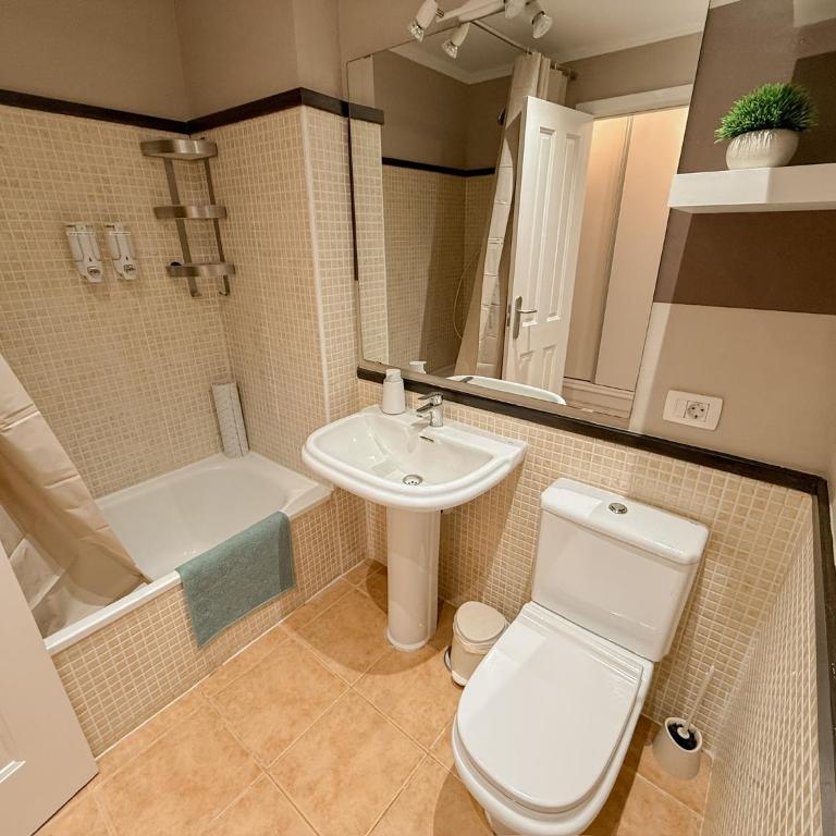 Pambnb - Bright Family Flat with Pools & Large Outdoor Space - Apartamento de 3 dormitorios - 25