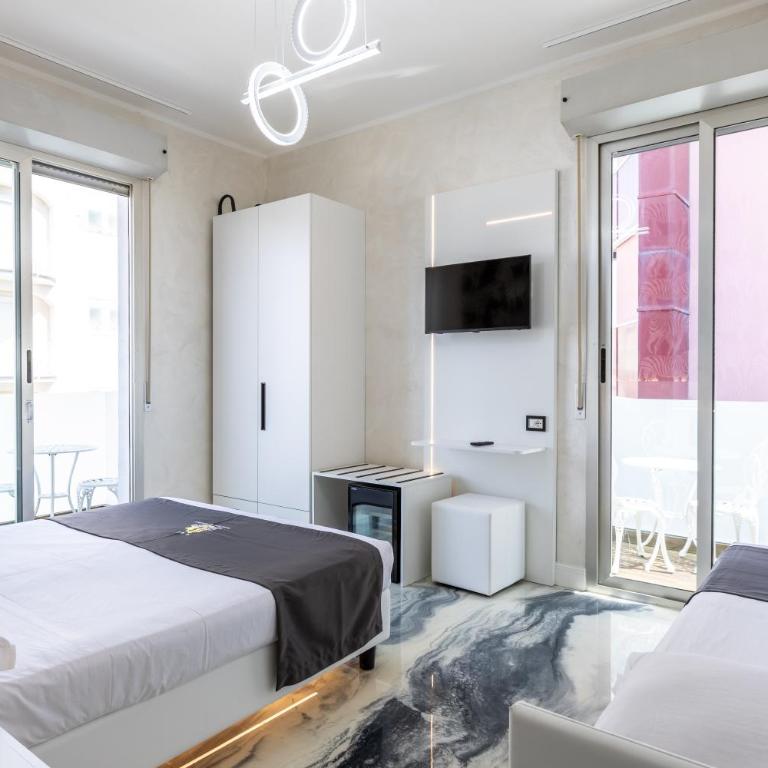 La Tour Palace Hotel & Restaurant - Suite Superior con Vista Mare - 8