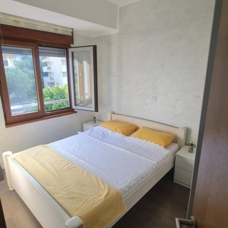 Petrovac - One-Bedroom Apartment - 13