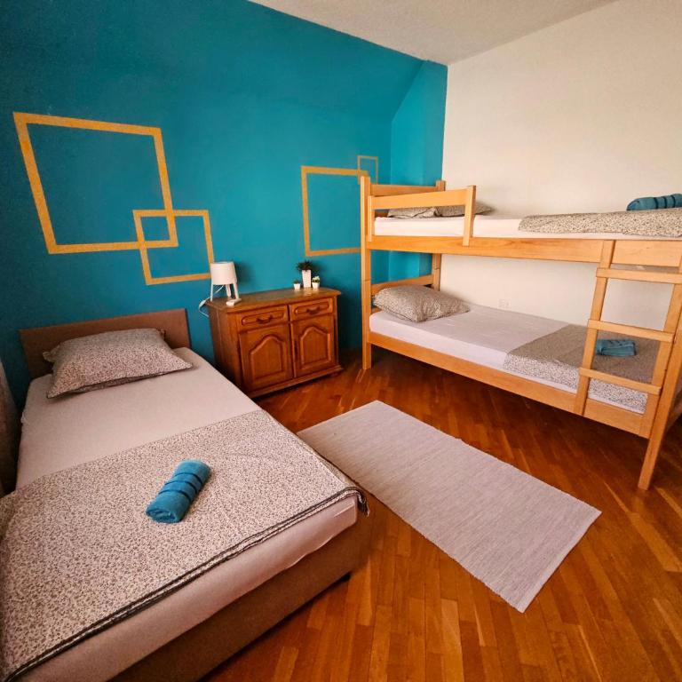Amrita Guesthouse - Bed in 6-Bed Female Dormitory Room - 3