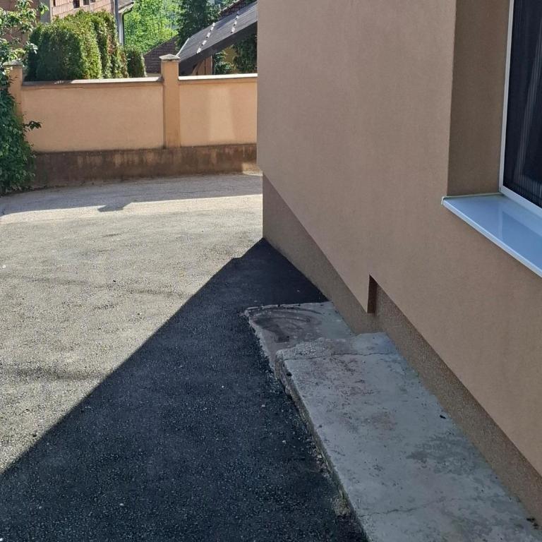 Apple Home - Two-Bedroom Apartment - 6