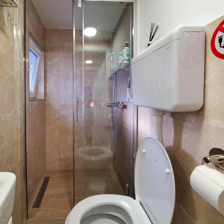 Jazzjolly - One-Bedroom Apartment - 10