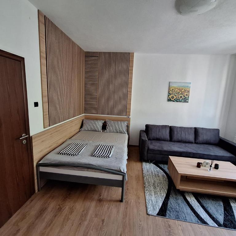 A Sakina Second Home - Studio Apartment with Queen Bed - 6