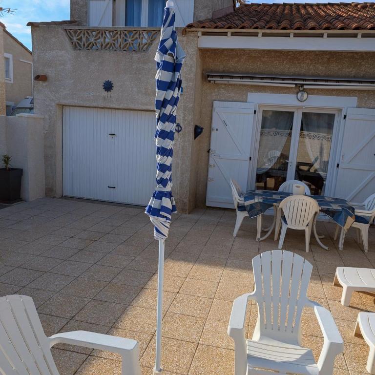 Maison de vacances climatisée 600m de la mer Cour privative et parking - Maison 3 Chambres - 1