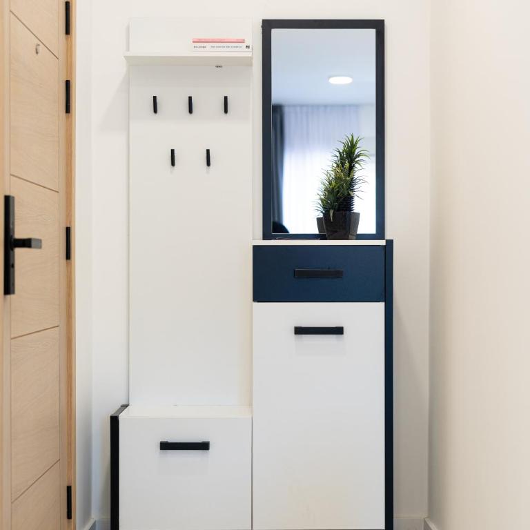 Millennium Apartments Budva - Two-Bedroom Apartment - 25