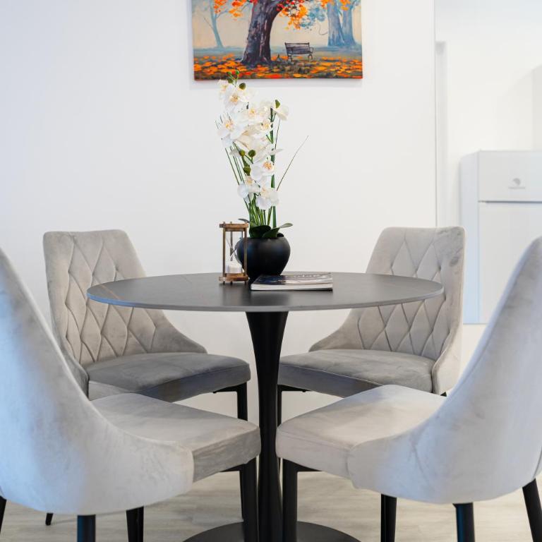 Millennium Apartments Budva - Two-Bedroom Apartment - 11