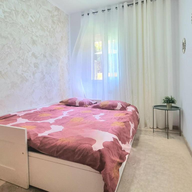Spacious Apartment with Garden & Terrace - Apartment - Ground Floor - 22