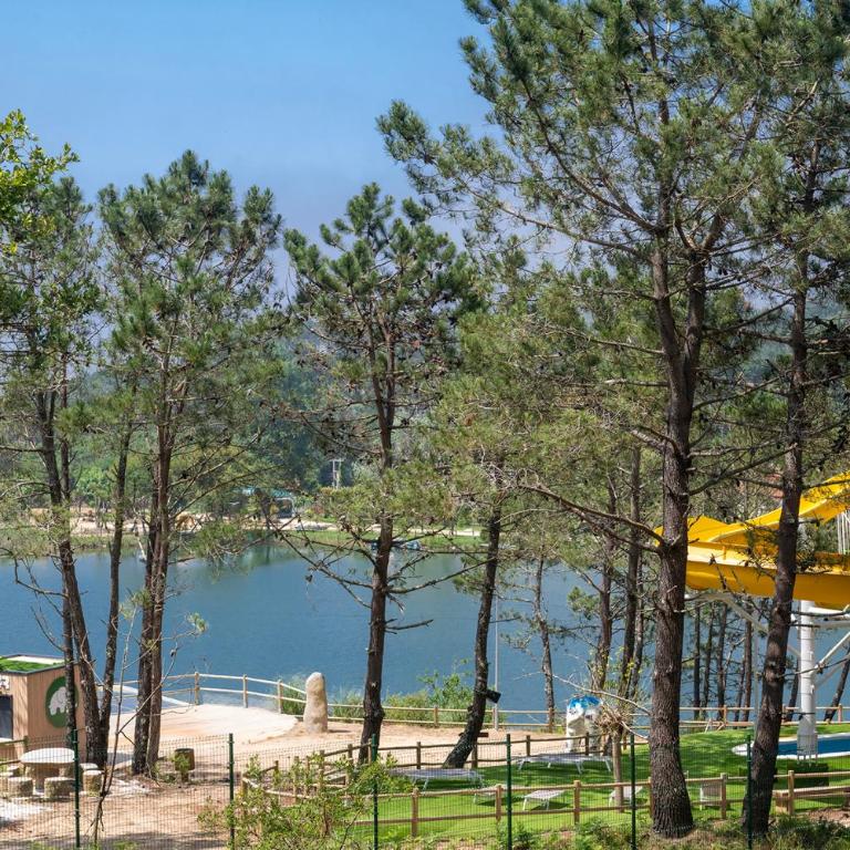 Major Beach and Lake - Seven-Bedroom House - 73
