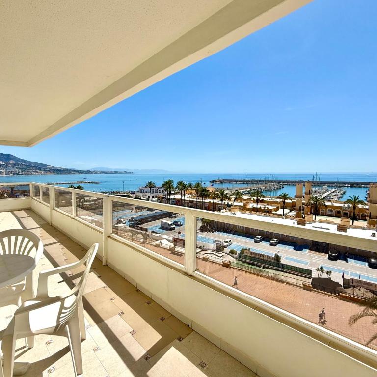 PYR BeachFront and Pool Apartment - Apartamento de 2 dormitorios con terraza y vistas al mar - 5