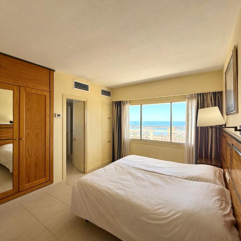 PYR BeachFront and Pool Apartment - Apartamento de 2 dormitorios con terraza y vistas al mar - 11