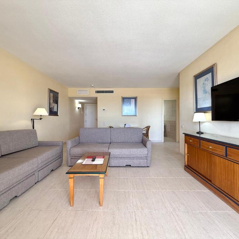 PYR BeachFront and Pool Apartment - Apartamento de 2 dormitorios con terraza y vistas al mar - 4