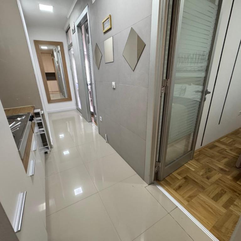 Sara City Center - Apartman - 9