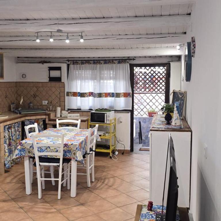 la casetta di nin e gian mondello - One-Bedroom House - 23