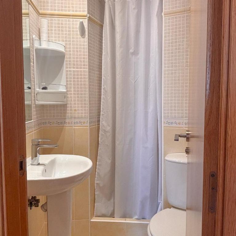Playa Panorama - Santa Marta - Three-Bedroom Apartment - 8