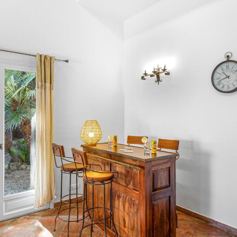 Villa provençale calme avec piscine chauffée 6 ch - Villa - 14