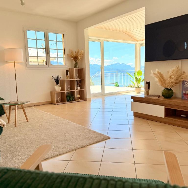 Premium Villa with Jacuzzi & Panoramic Lake View Lavaux - Villa - 9