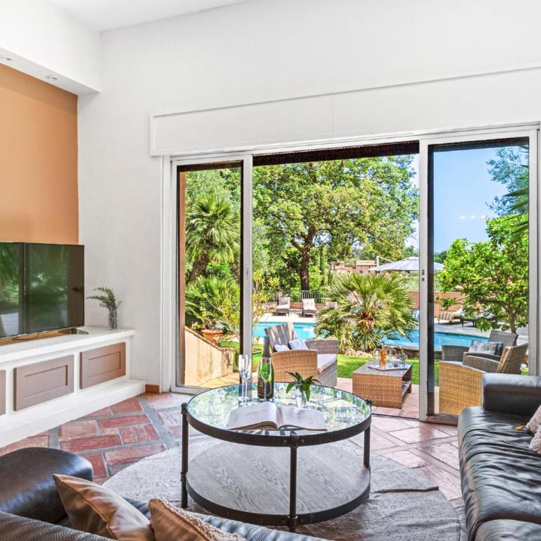 Villa provençale calme avec piscine chauffée 6 ch - Villa - 16
