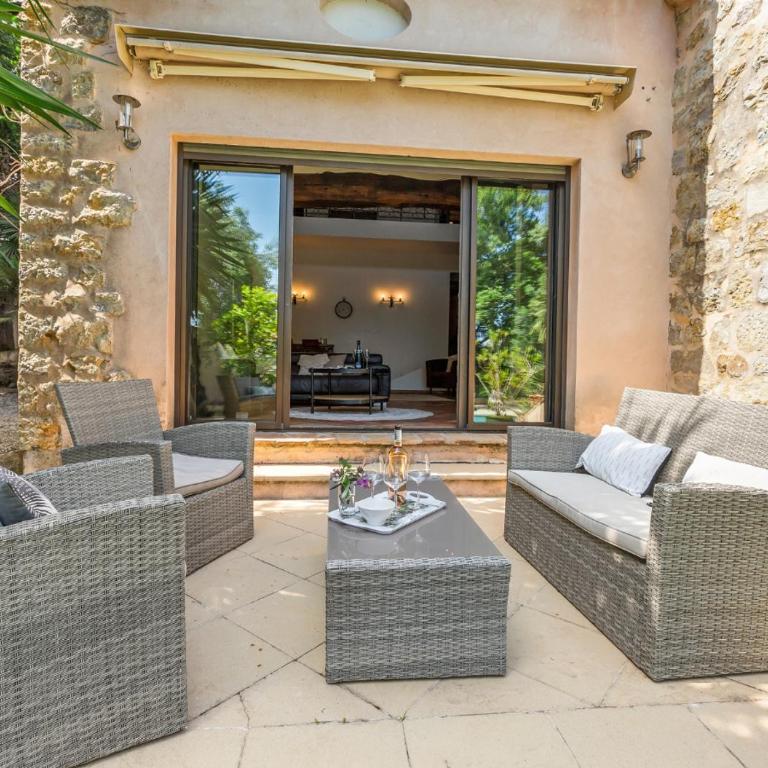 Villa provençale calme avec piscine chauffée 6 ch - Villa - 23