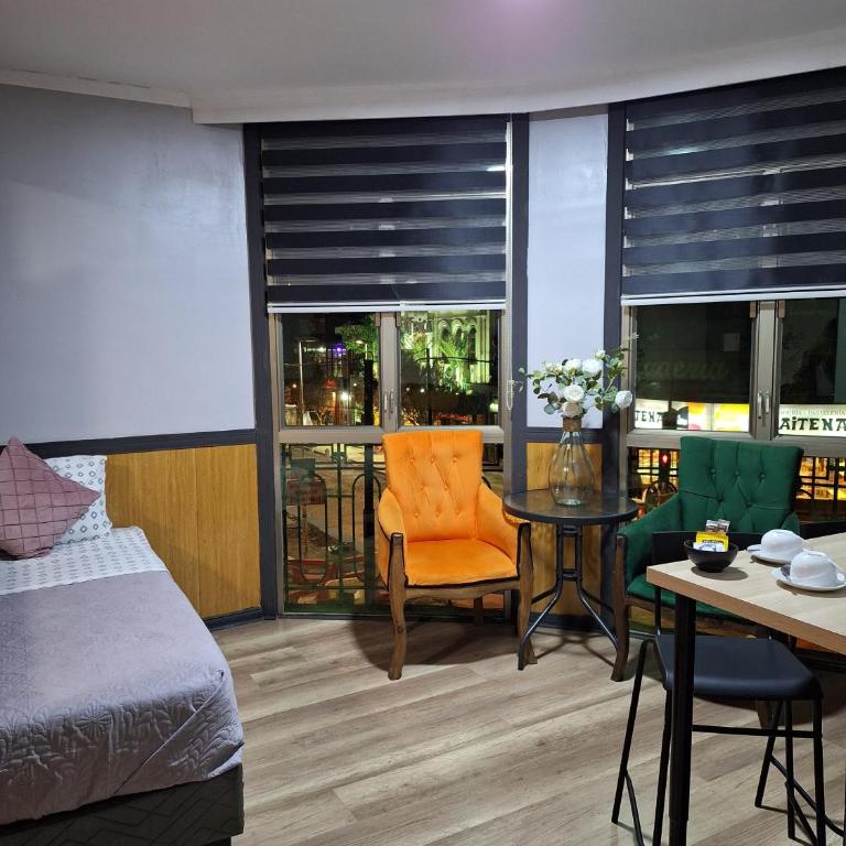 Hotel Asturias - Presidential Suite - 7