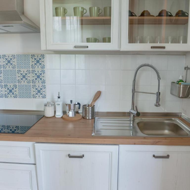 Ines Lake Garden - with private parking & garden - Appartamento Deluxe - 15