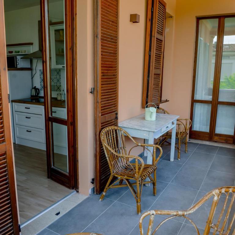 Ines Lake Garden - with private parking & garden - Appartamento Deluxe - 26
