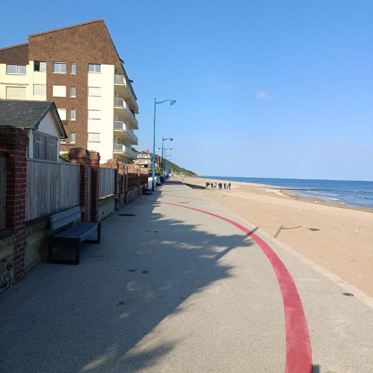 Villa Odette beach - Three-Bedroom Apartment with Sea View - 28