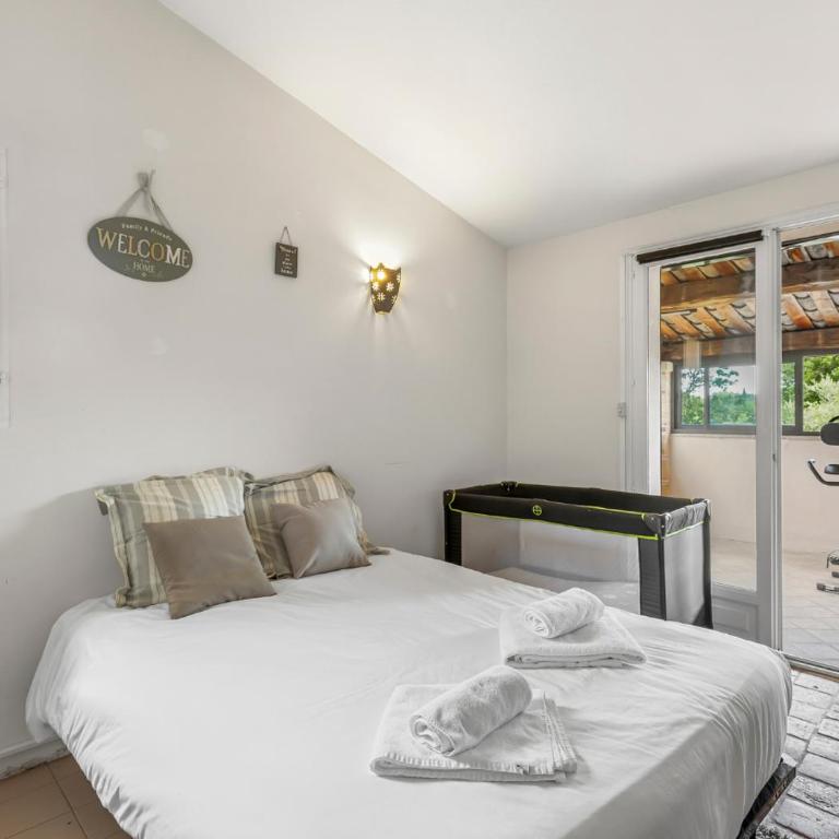 Villa provençale calme avec piscine chauffée 6 ch - Villa - 30